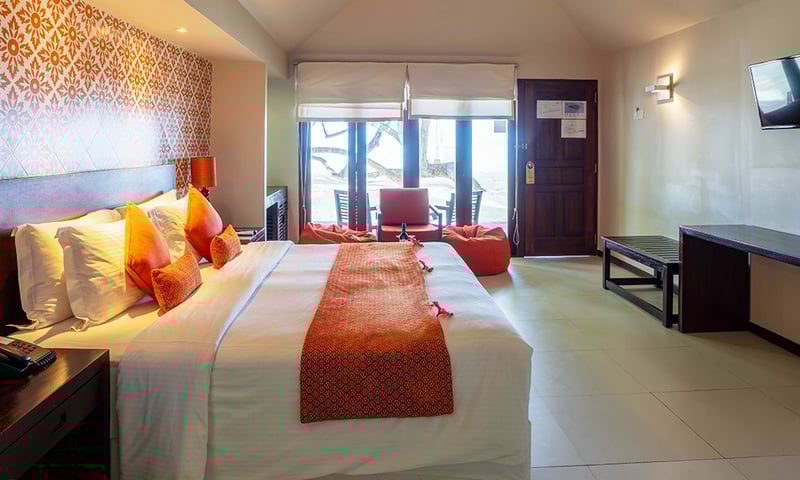 Sunset Beach Villa bed