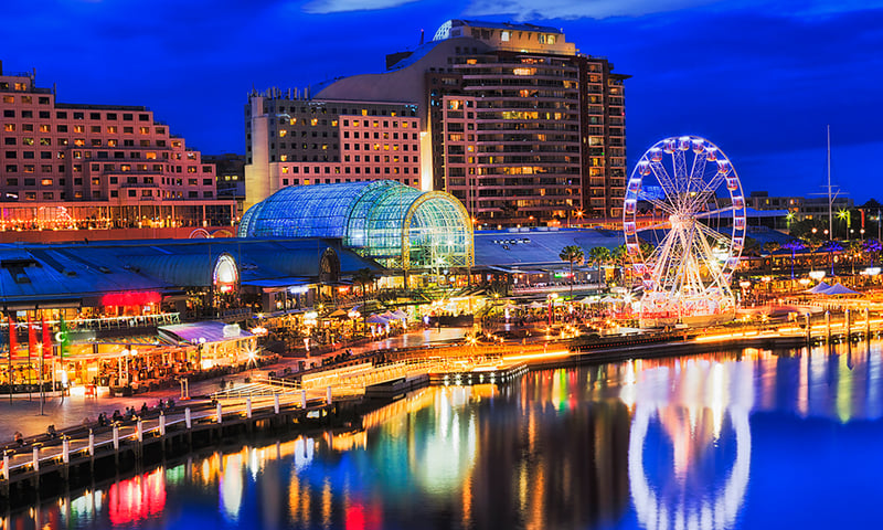 Enjoy the vibrant nightlife of Sydney’s CBD and nearby Darling Harbour. Enjoy the vibrant nightlife of Sydney’s CBD and nearby Darling Harbour.