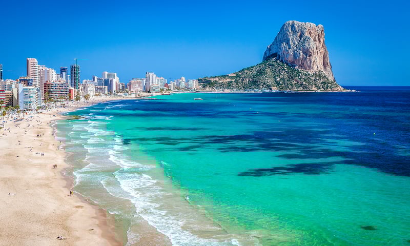 Soak up the European sun on Valencia's glistening beaches.