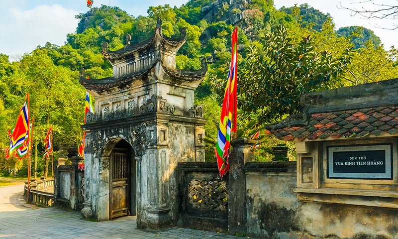 The main temple gate of the King Dinh Tien Hoang complex, Ninh Binh.