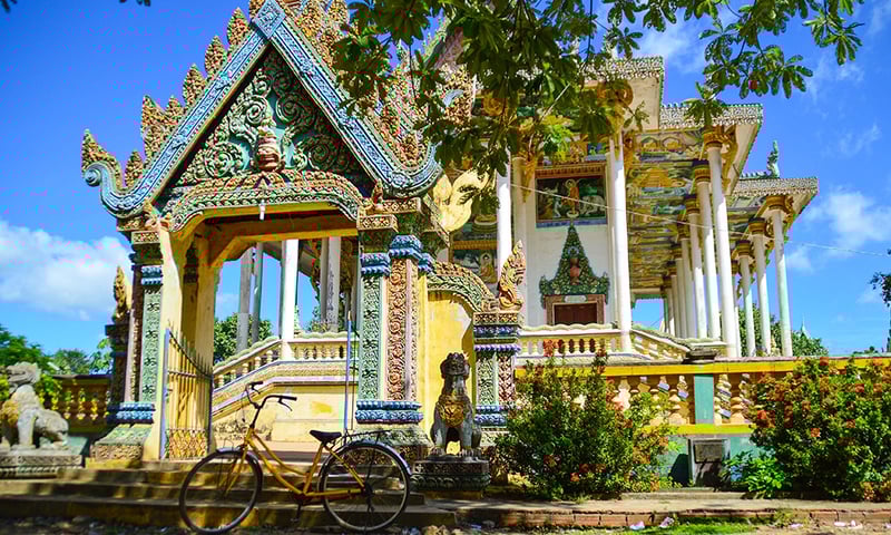 Wat Ek Phnom buddhist temple near Battambang