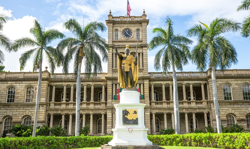 King Kamehameha statue in front of Honolulu's State Supreme Court, Hawaii, USA.