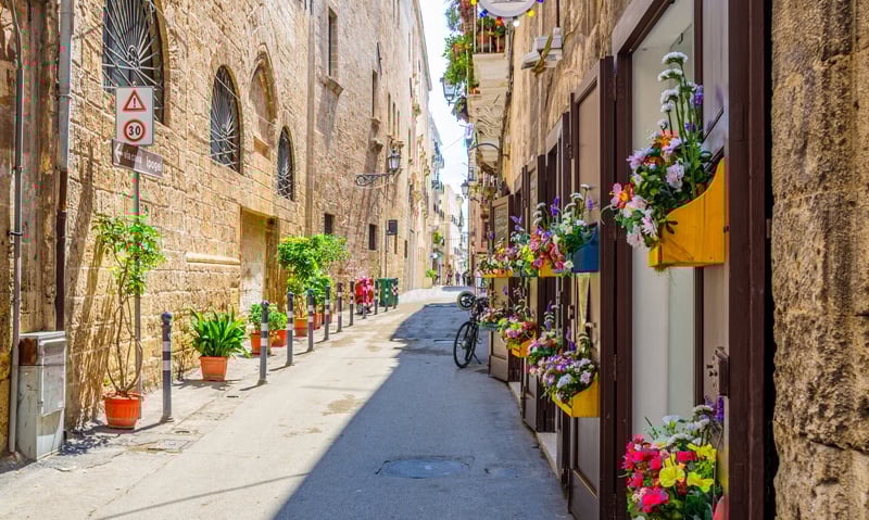Enjoy the sun exploring the city of Taranto in Puglia, Southern Italy.