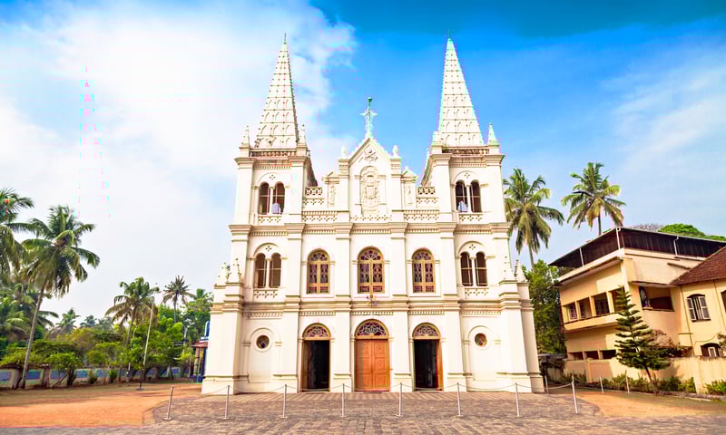 Marvel at the spectacular Santa Cruz Basilica in Cochin, India.