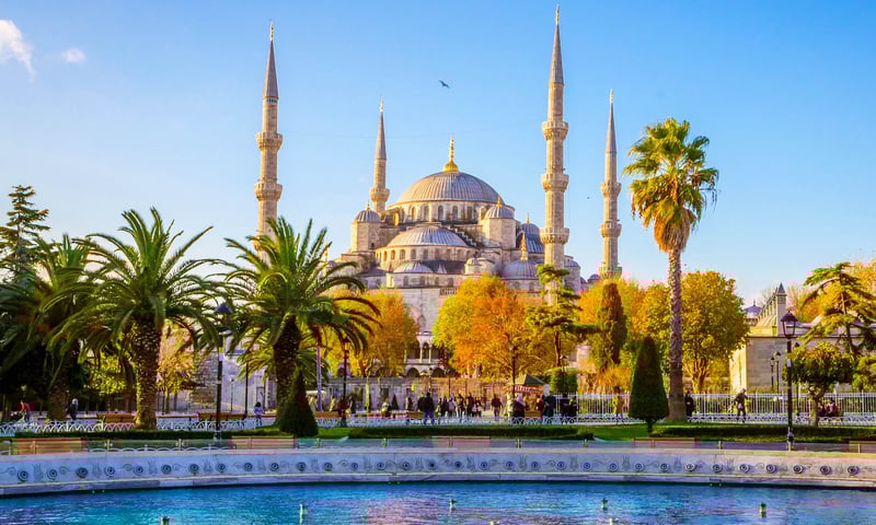 See the Blue Mosque in İstanbul, Türkiye, with time at leisure.