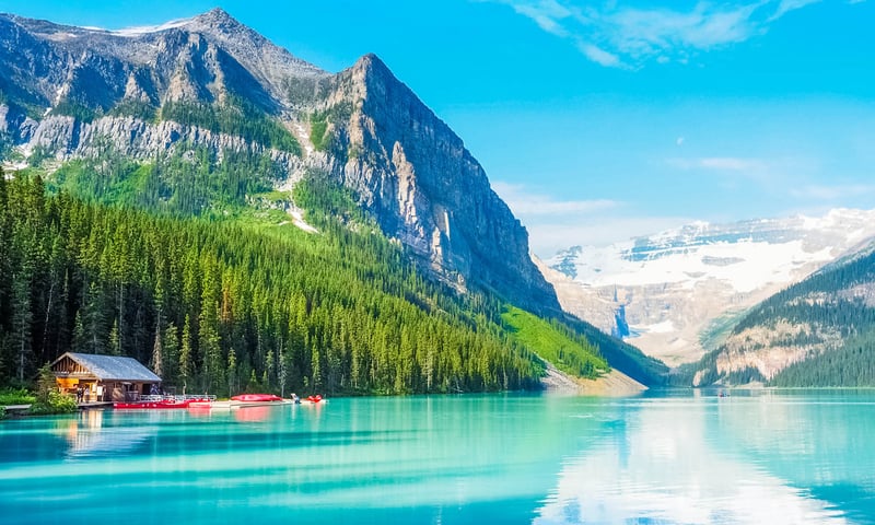 Marvel at the stunning scenery of Lake Louise.