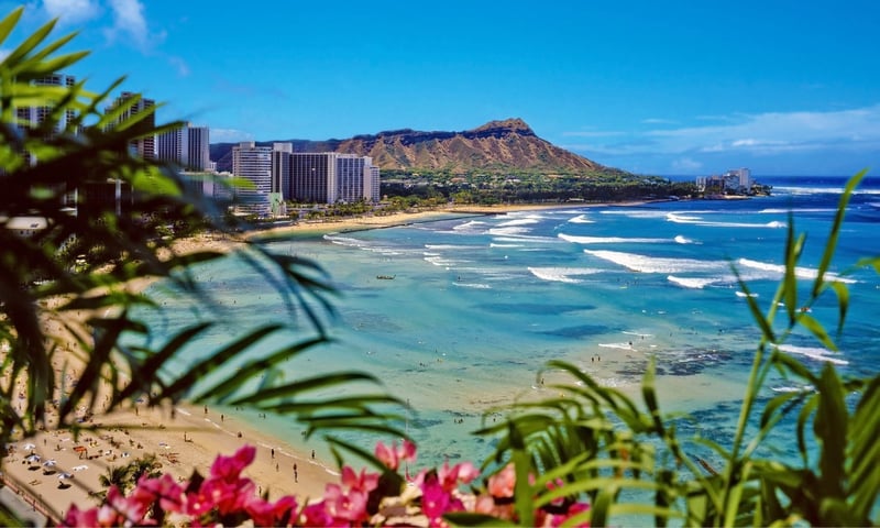 Visit Honolulu, Hawaii, with a 3-night city stopover.