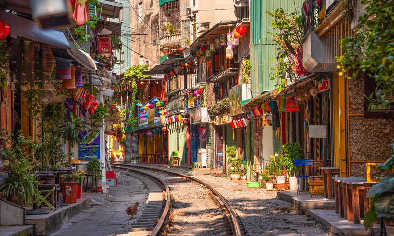 Get to know the landmarks of Hanoi during time at leisure in that fascinating city.