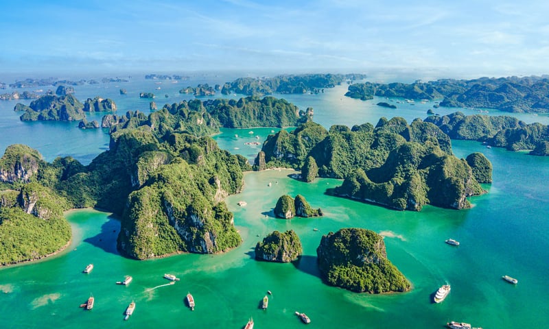 Choose Itinerary 2 to add an overnight cruise on Ha Long Bay to your experience.