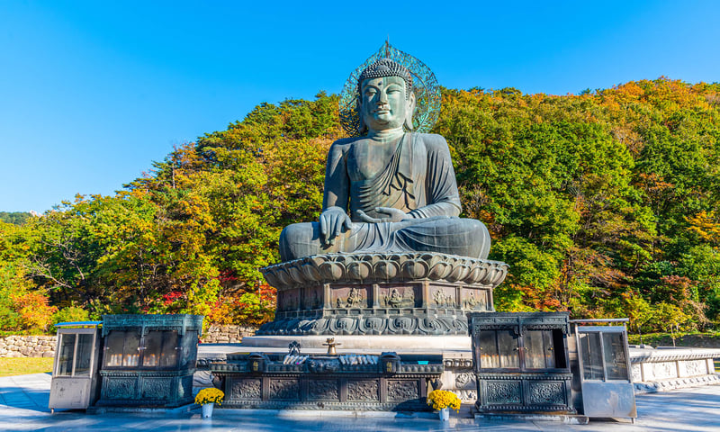 Sinheungsa Temple, Seoraksan National Park.