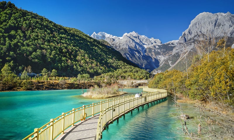 The Blue Moon Valley is adjacent to Jade Dragon Mountain, 15 km from Lijiang Old Town.