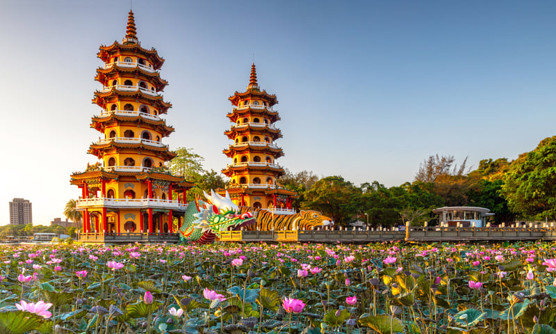 Don’t miss the Kaohsiung Lotus Pond and Pagodas in Kaohsiung, Taiwan.