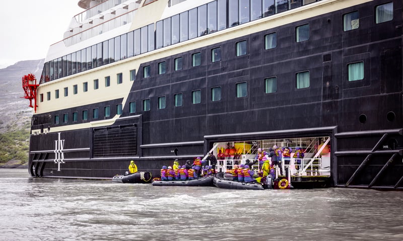 Enjoy thrilling Zodiac rides from MS Roald Amundsen.