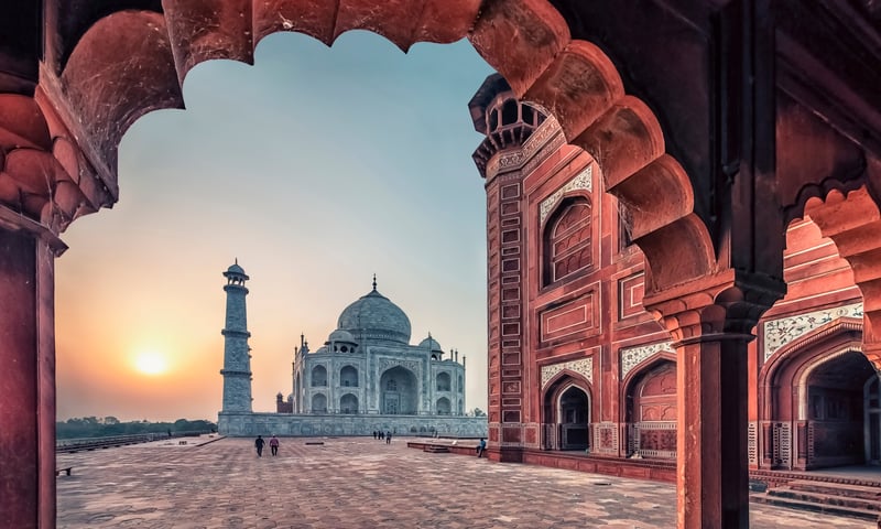 Reach India's iconic Taj Mahal in a morning visit.