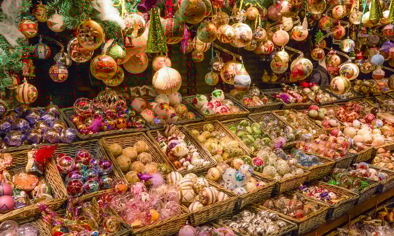 Browse artisan goods from local makers at Christmas markets throughout Europe.