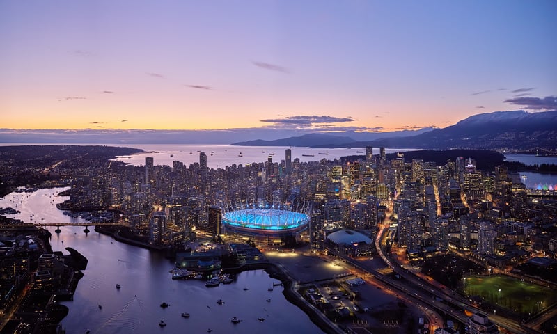 Step up to the Vancouver Lookout's observation deck for a birds-eye view of Vancouver.