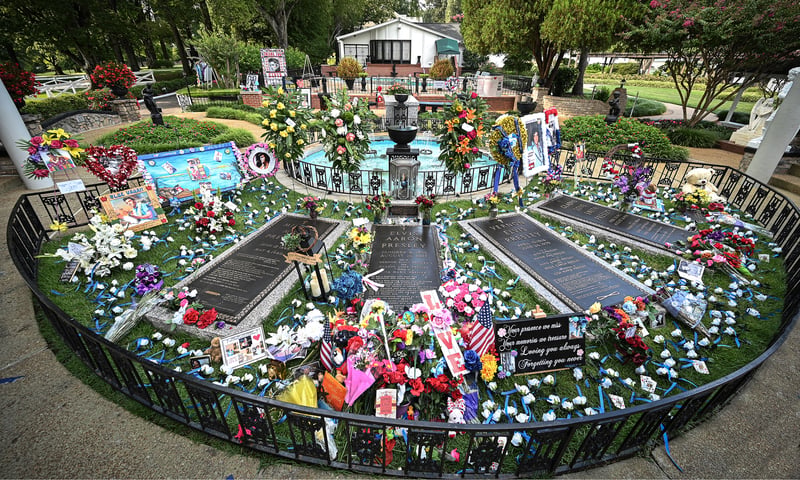 Fans travel to Graceland to show their appreciation for the King of Rock in Memphis, Tennessee.