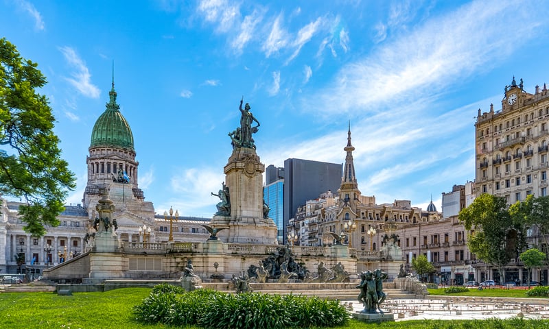 Explore the historic architecture of the Plaza del Congreso, Buenos Aires.
