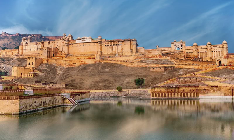 Sunrise over the impressive Amber Fort, Jaipur, India.