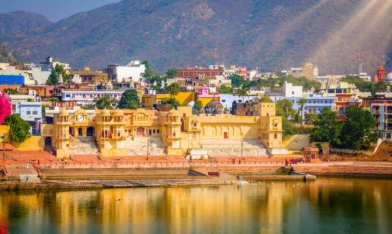 Witness the Holy Lake and panoramic views of Pushkar, India.