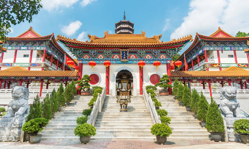 The Western Monastery in Tsuen Wan, Hong Kong,  includes a 9-story Ten Thousand Buddha Pagoda.