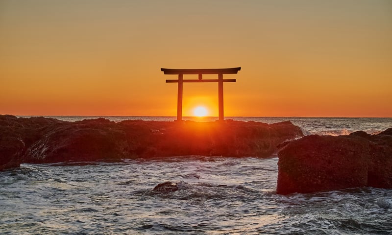 Japan welcomes you with unforgettable scenes like the Torii Gate of Oarai Isosaki Shrine.