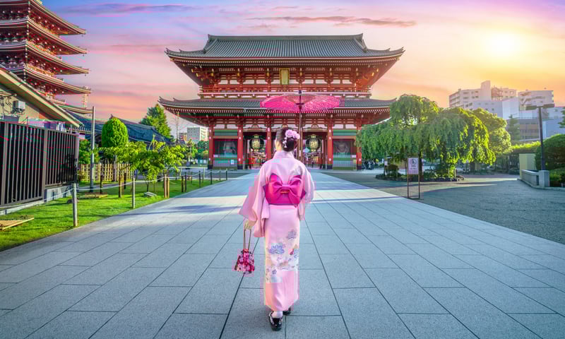 Tokyo dazzles with its traditional culture.