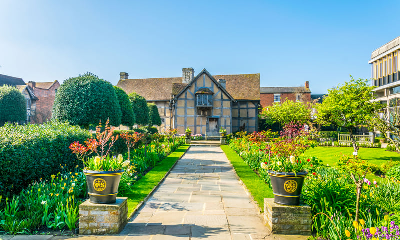 Visit the birthplace of William Shakespeare in Stratford-Upon-Avon, England.