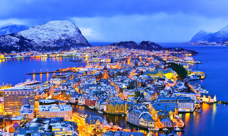 Be inspired by the Art Nouveau elegance of Alesund.