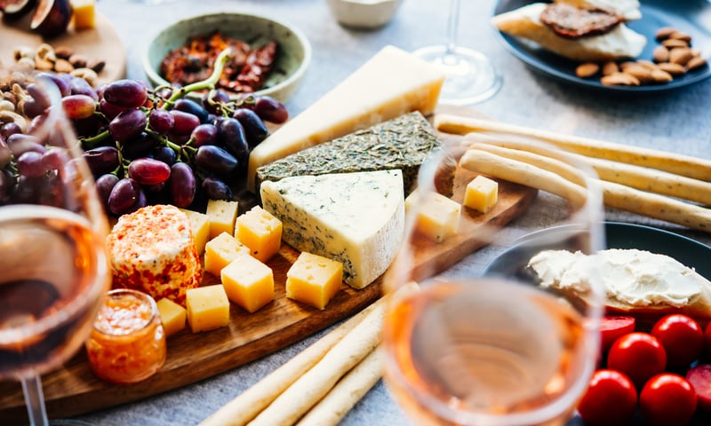 Enjoy Italian aperitivo in Milan.