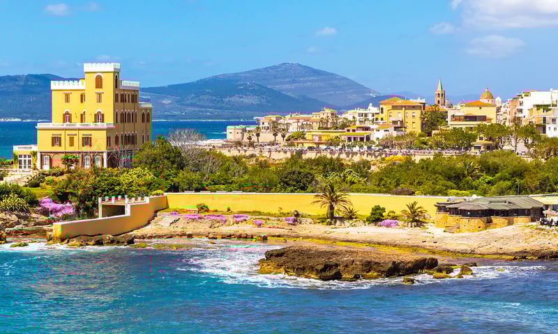 Admire Alghero’s authentic architecture as you stroll its cobblestone streets.