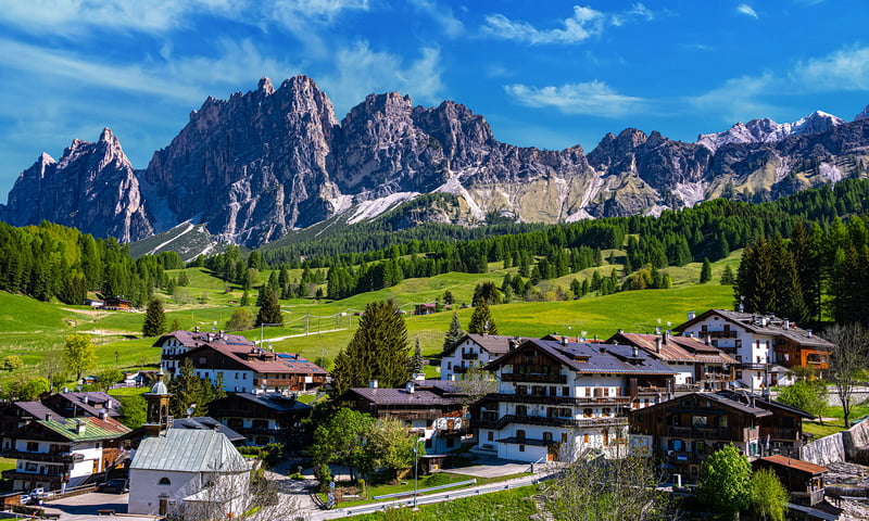 Cortina d'Ampezzo sits deep in an ample valley surrounded by high peaks.