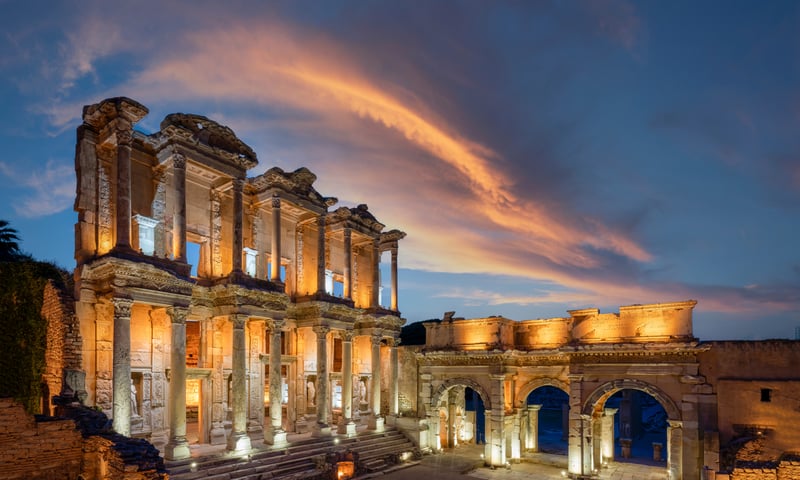 Step back in time as you explore the magnificent ancient ruins of Ephesus.