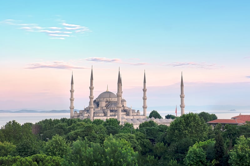The Blue Mosque, an historical Ottoman-era imperial mosque located overlooking Istanbul, Türkiye.