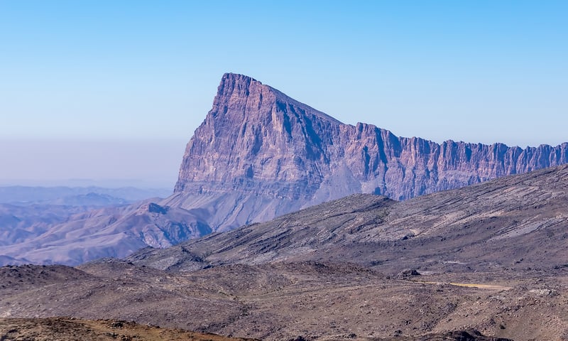 Journey into the moutains to se Jebel Shams peak and the Grand Canyon of Oman.