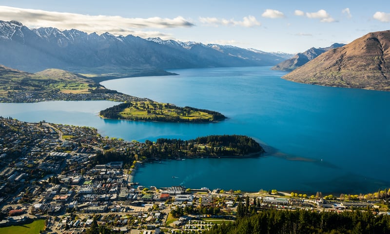 Tavel to Queenstown, widely known as the adventure capital of the world.