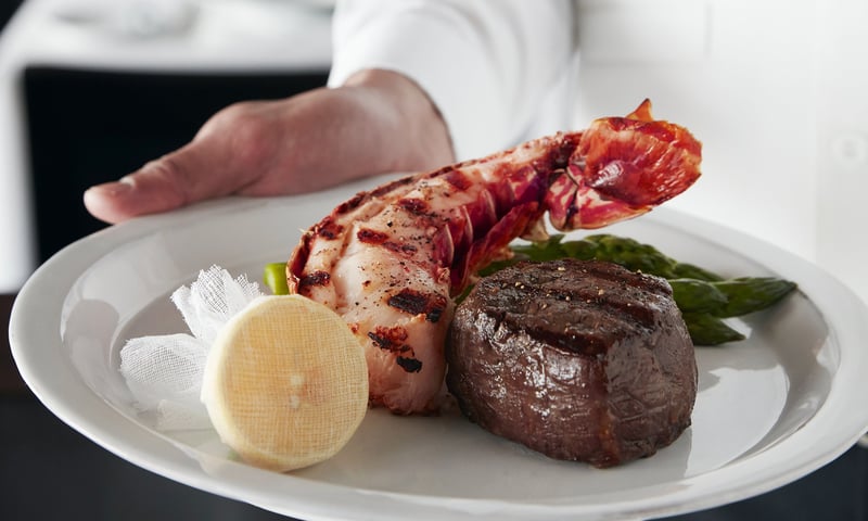 Enjoy world-class cuisine in Alizar or Grand Pacific main dining rooms, Norwegian Jade.