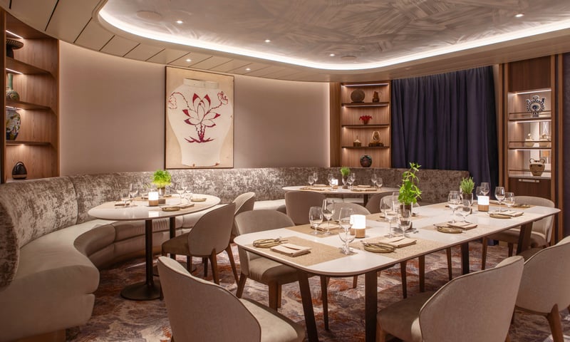 Dine at S.A.L.T Kitchen aboard Silversea’s Silver Nova.