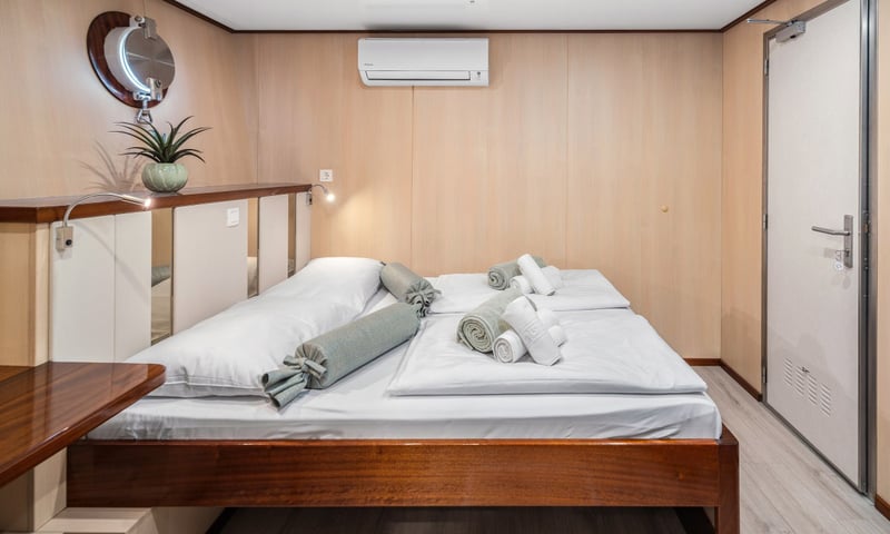 Upgrade to a deluxe ship and rest easy aboard MS Carpe Diem (or similar).