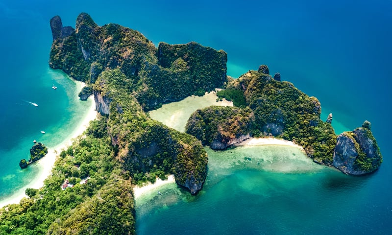 Enjoy a snorkelling tour of Hong Island, Thailand.