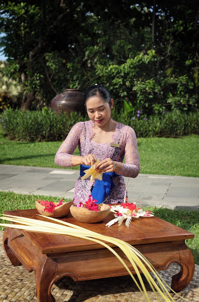 Ropes course (team building)