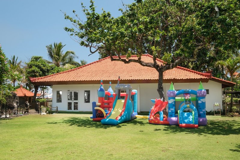 Children's play area - outdoor