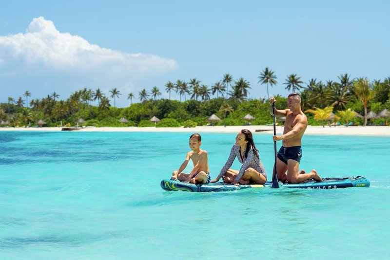 Surfing/boogie boarding