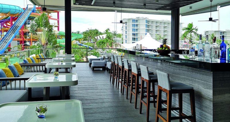 Poolside bar