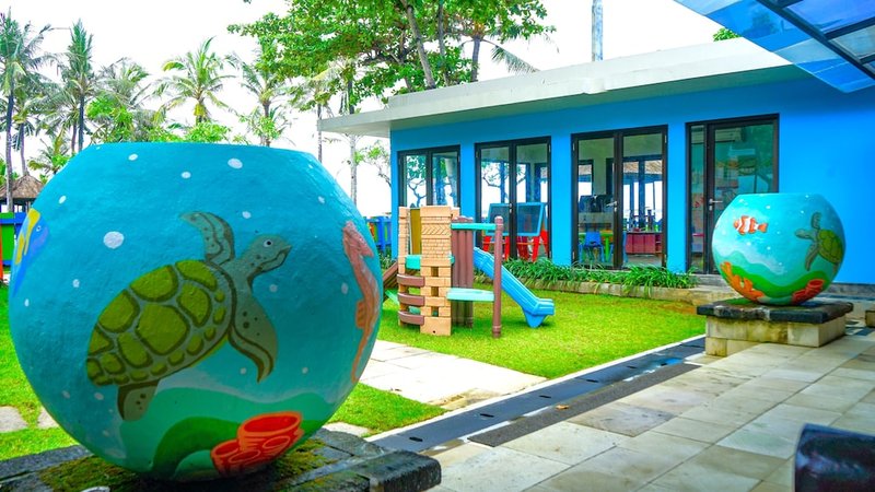 Children's play area - outdoor