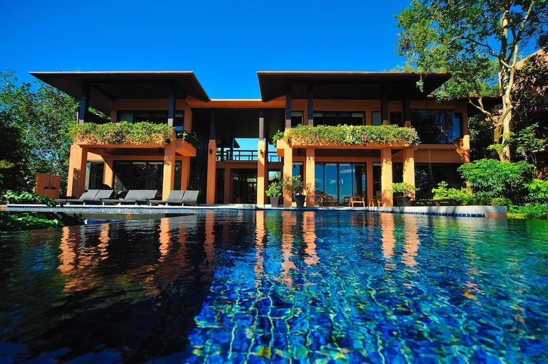 Private pool