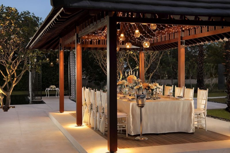 Outdoor banquet area