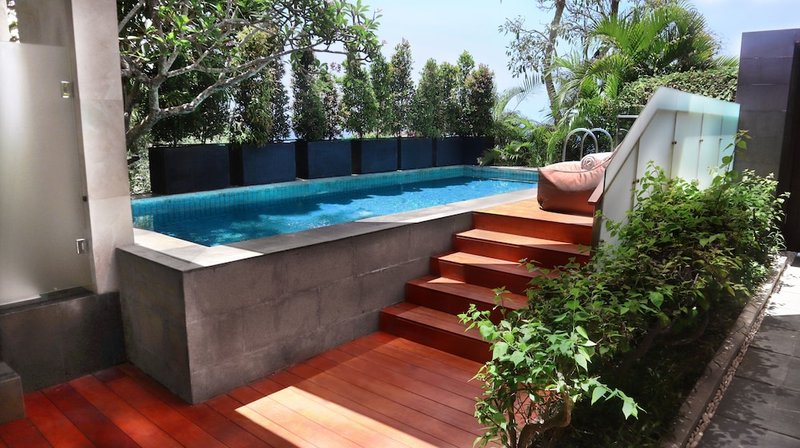 Private pool