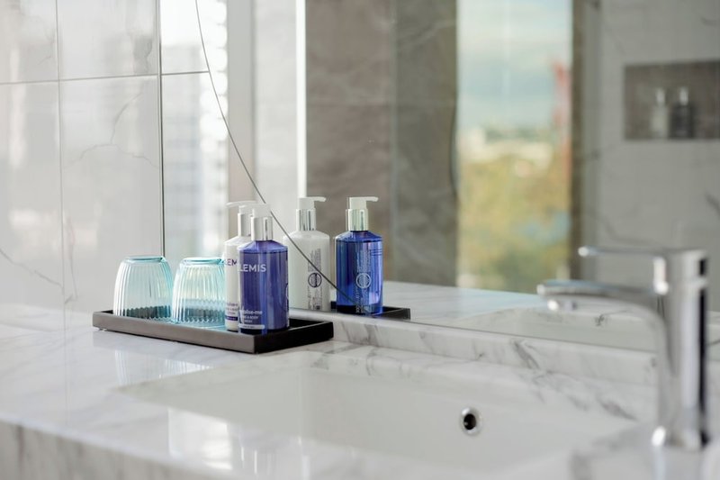 Bathroom amenities