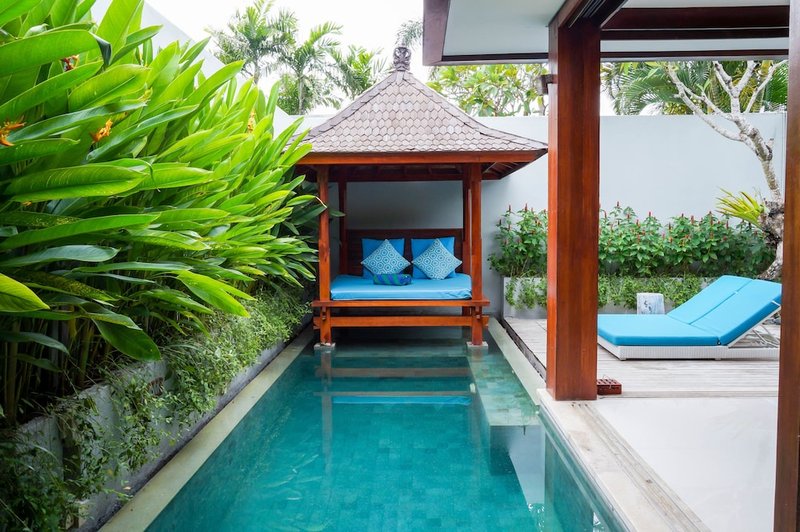 Private pool